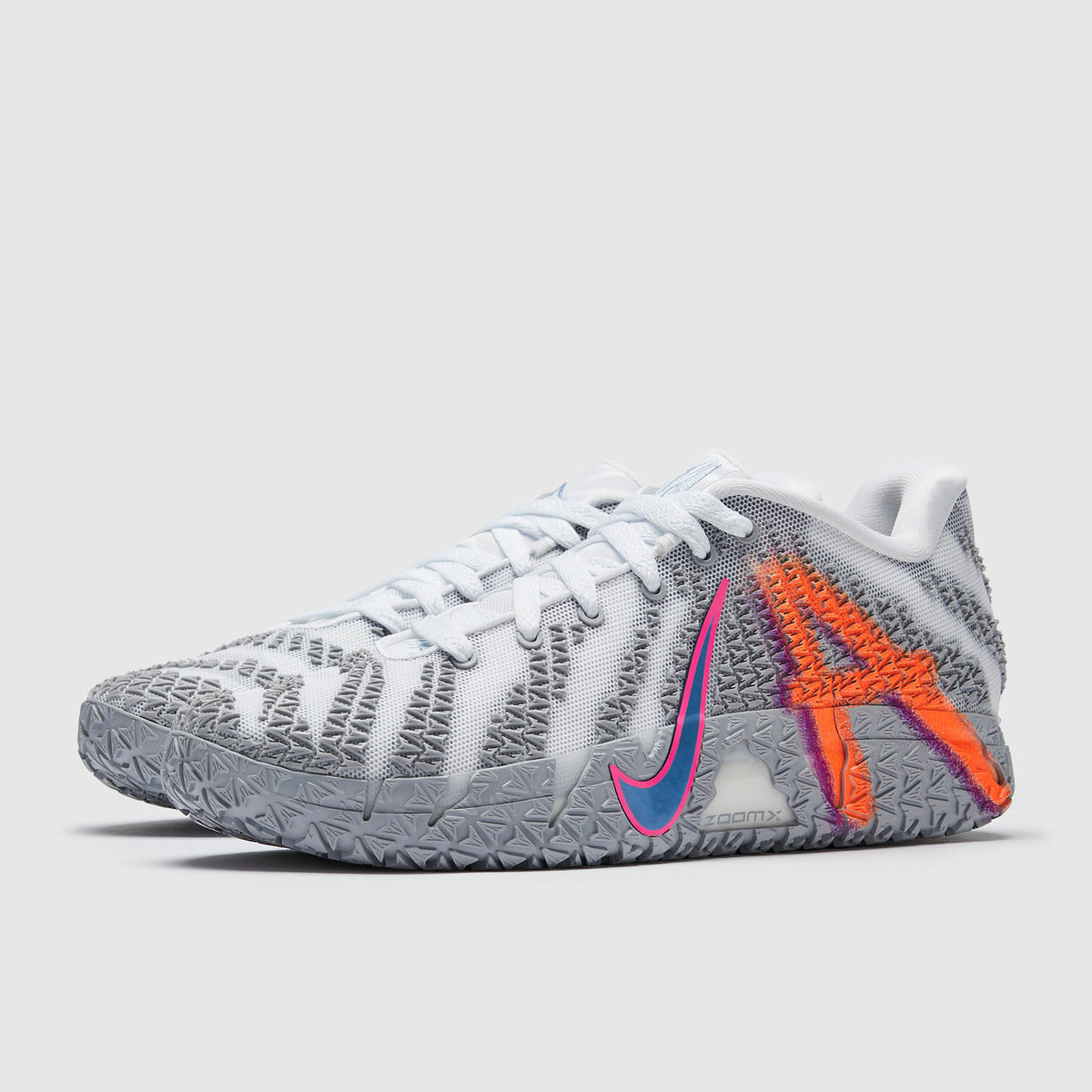 Nike Ja 3 « Light Show » (code style : HF2793-100). Il s'agit du troisième modèle signature du joueur de la NBA Ja Morant.