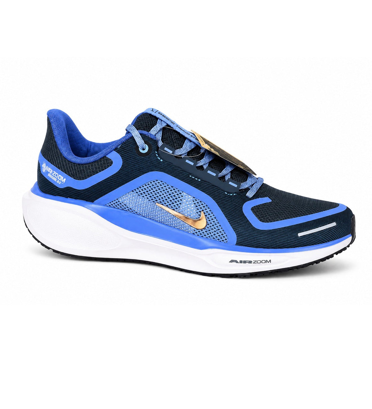 Cette image présente la Nike Air Zoom Pegasus 41 GORE-TEX, un modèle spécialement conçu pour le running sur route par temps humide ou hivernal