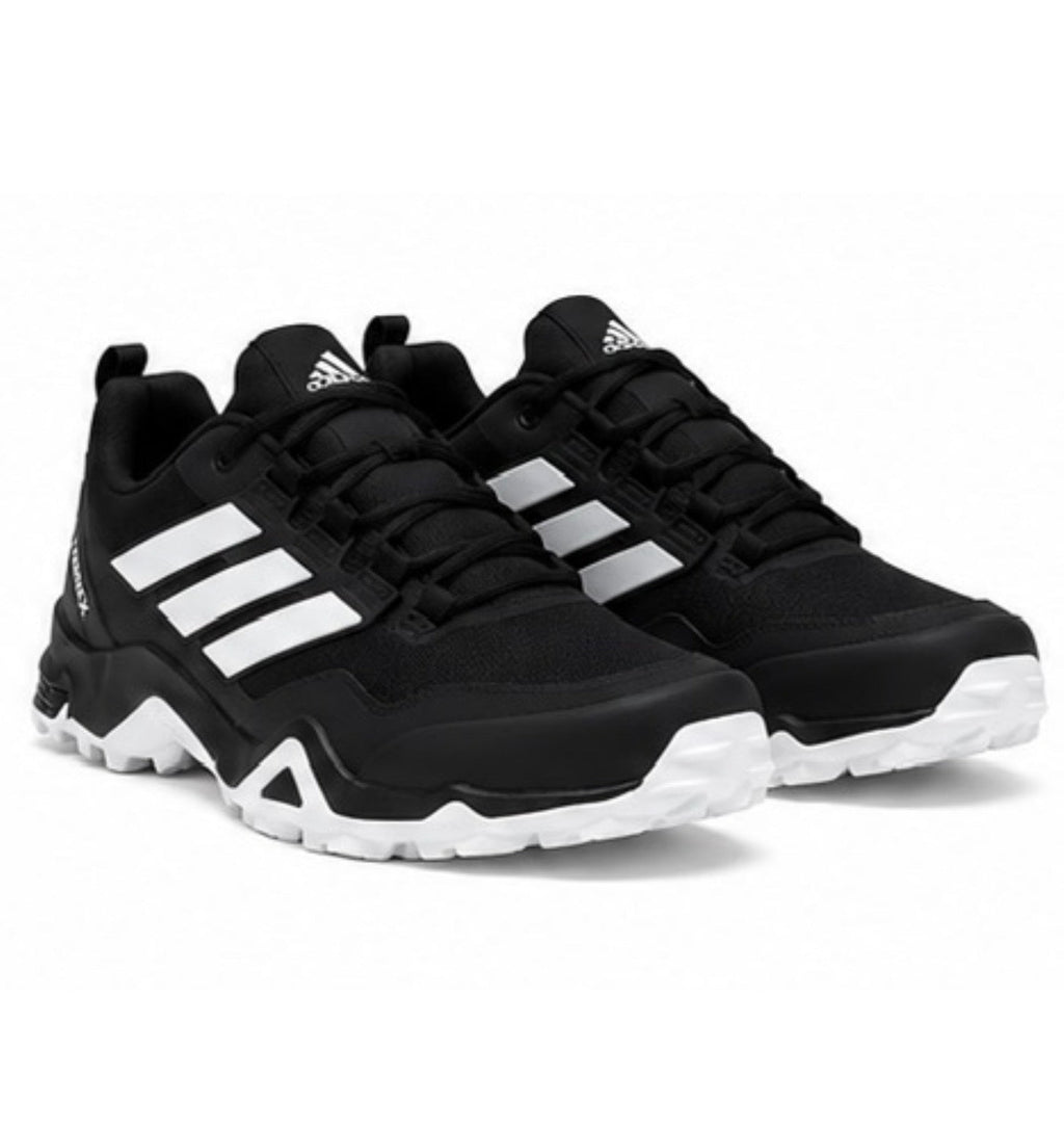 Adidas Terrex Swift R3 GORE-TEX
Hiking Shoes