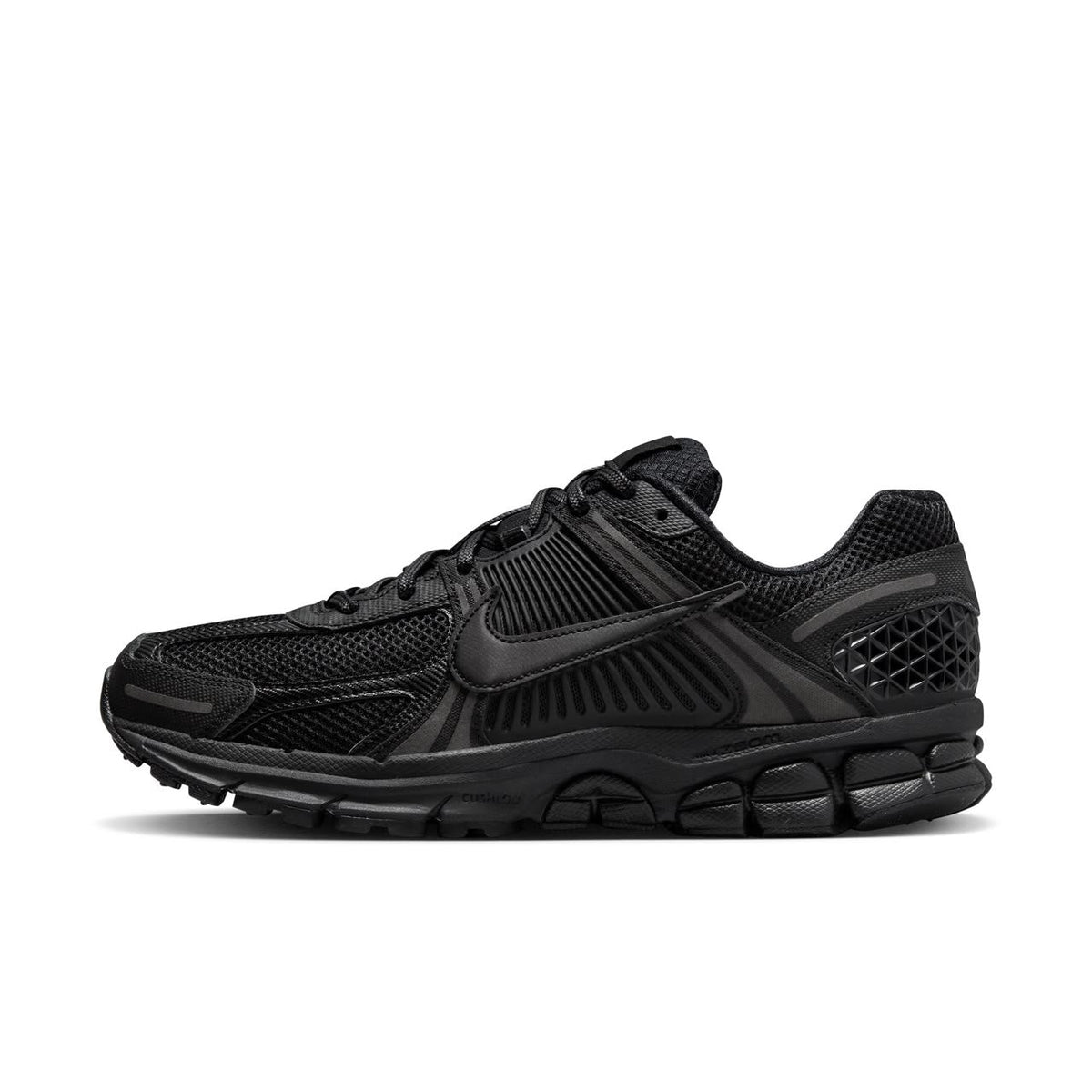 Nike Zoom Vomero 5 "Triple Black"